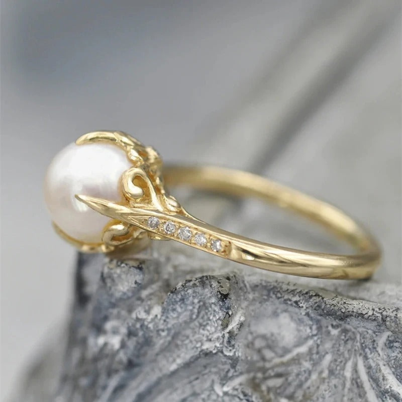 Vintage Gold Pearl Centerpiece Ring
