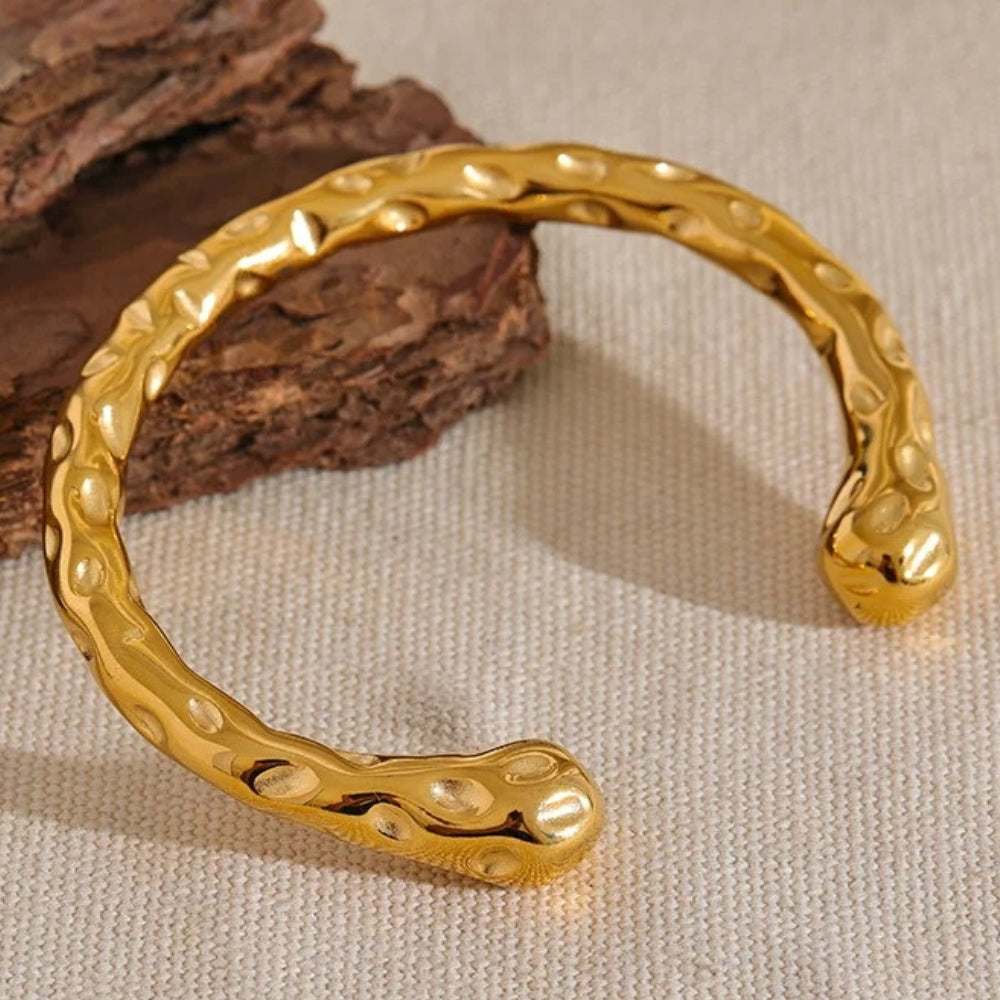 Vintage Sculpted Gold Open Cuff Bracelet